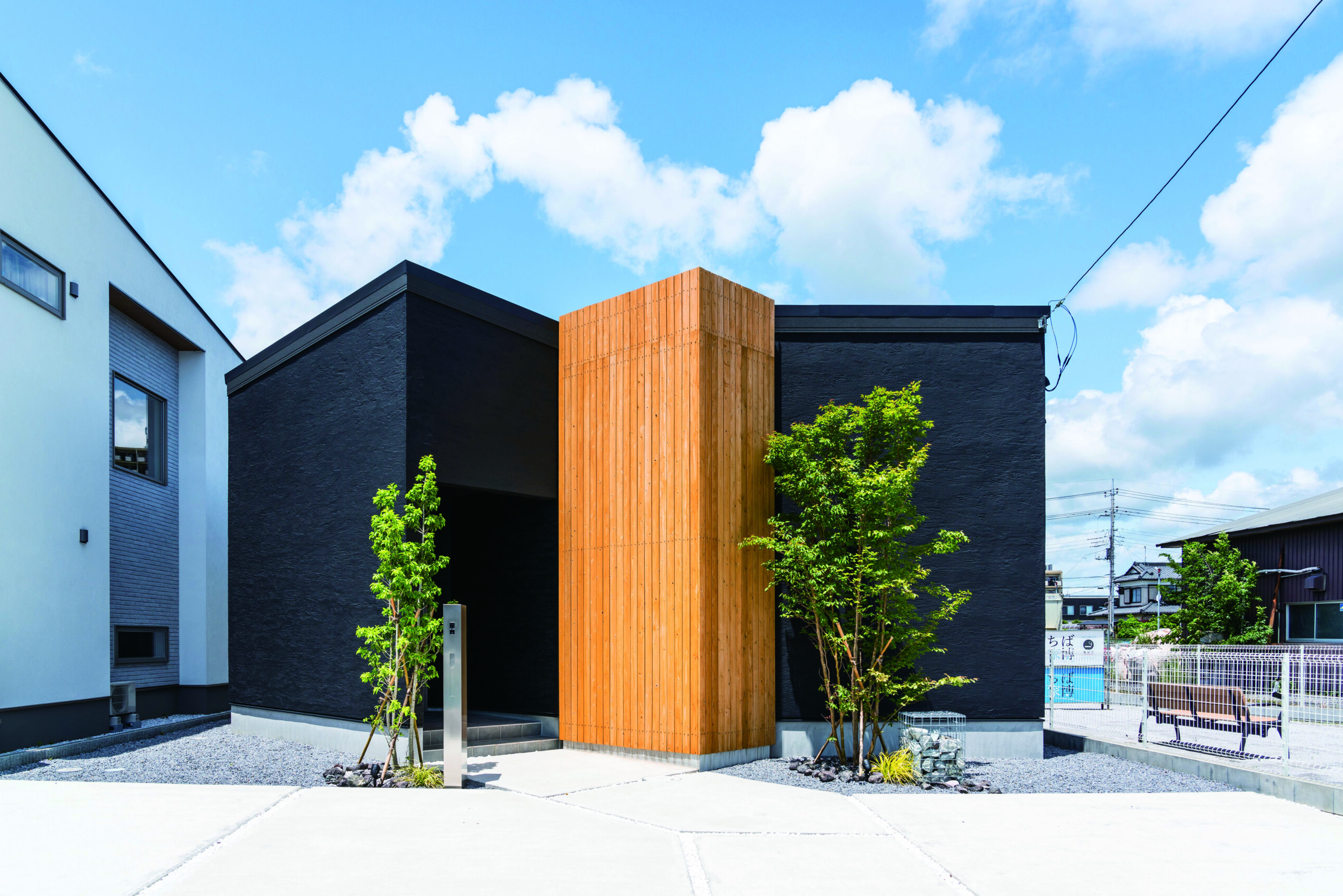 「外は静かにカッコよく、中はめちゃくちゃ実用的」ギャップで好きになる家　O様邸