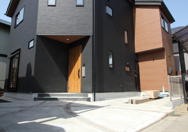 狭小地を最大限に活用した広さと機能性を両立させたこだわりの住まいです　T.H様邸