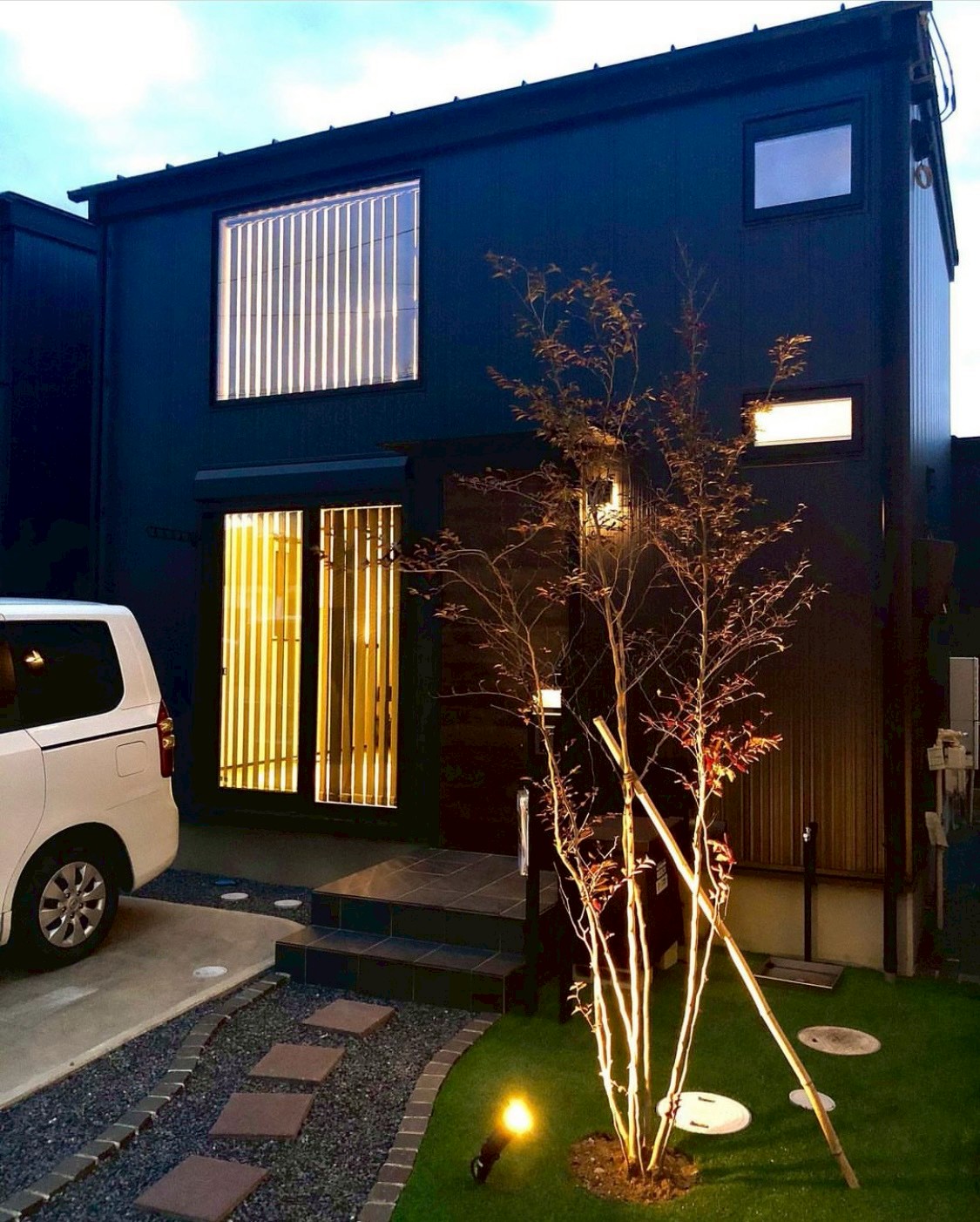 開放感と“こもる心地よさ”を両立した、一人暮らし住宅 T様邸